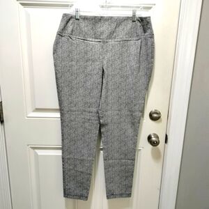 Worthington Women's Black And White Skinny Pants Size 16